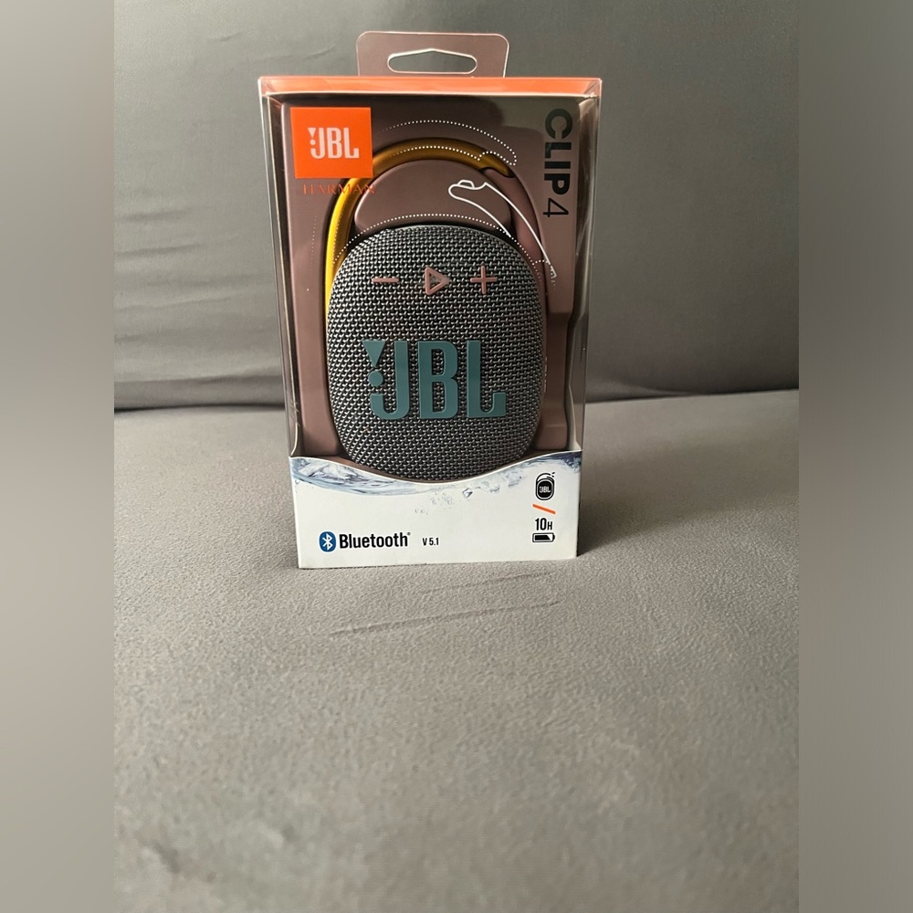 JBL Clip 4 Bluetooth Speaker